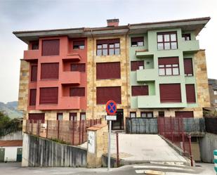 Exterior view of Flat for sale in Soto del Barco  with Heating, Parquet flooring and Storage room