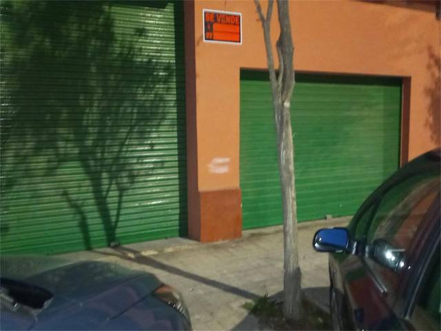 Local comercial en Venta en Calle Burjasot en País Valencià