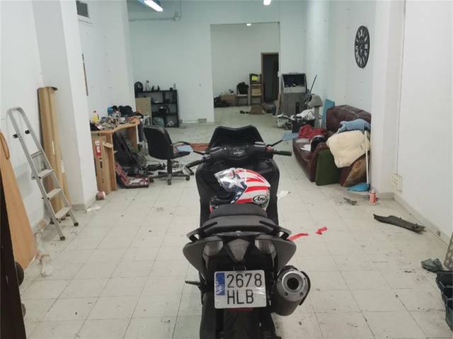 Local comercial en Venta en Carrer de Salvà, 22 en El Poble Sec - Parc de Montjuïc