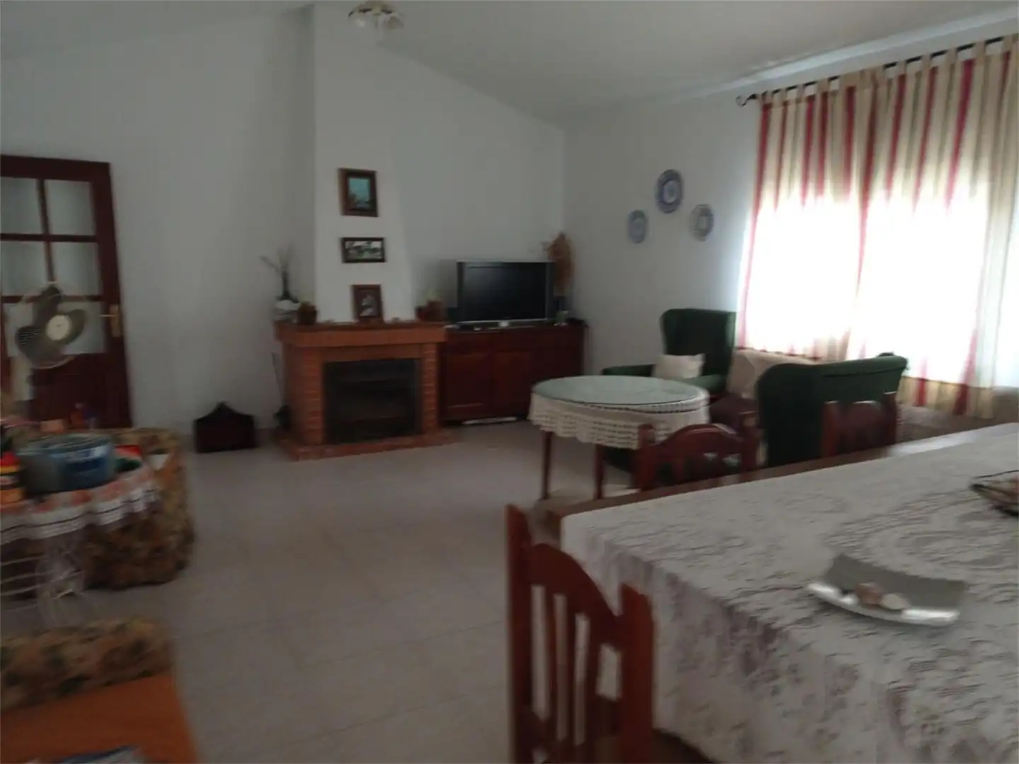 Sala d'estar de Casa o xalet en venda en Cilleros amb Calefacció, Jardí privat i Terrassa