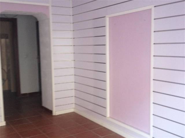 Local comercial en Alquiler en Calle Sagasta, 60 en Centro