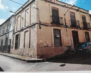 Vista exterior de Casa adosada en venda en Piedrabuena amb Balcó