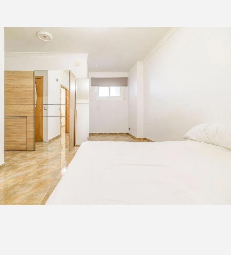 Bedroom of Flat for sale in Viladecans