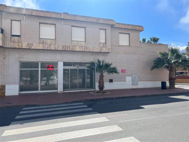 Local comercial en Alquiler en Calle Profesor Tierno Galván, 5 en Huércal de Almería