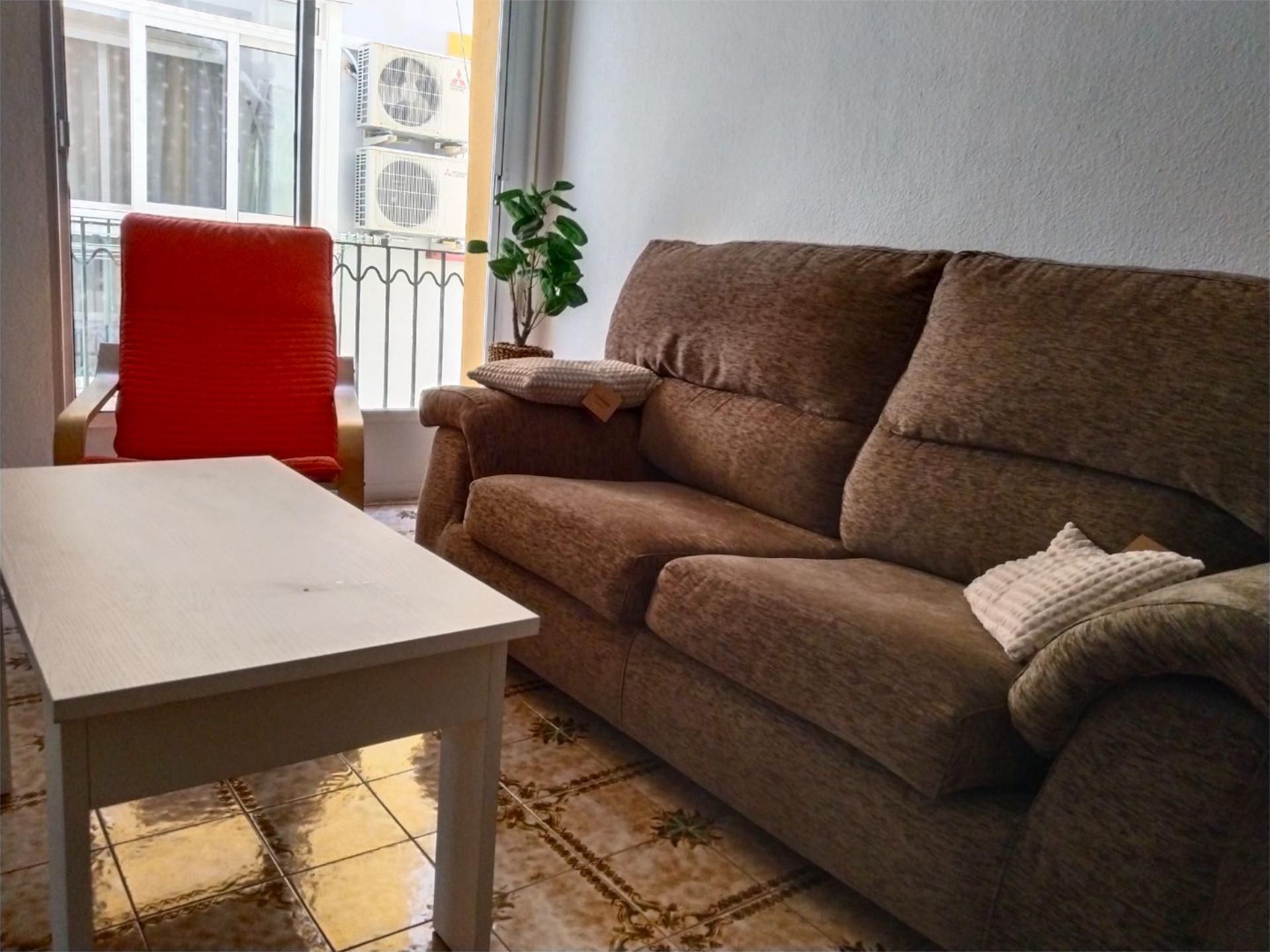 Flat to rent in Calle Menéndez y Pelayo, 4, Alameda