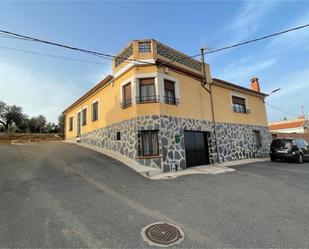 Vista exterior de Casa o xalet en venda en Marjaliza amb Aire condicionat, Terrassa i Balcó