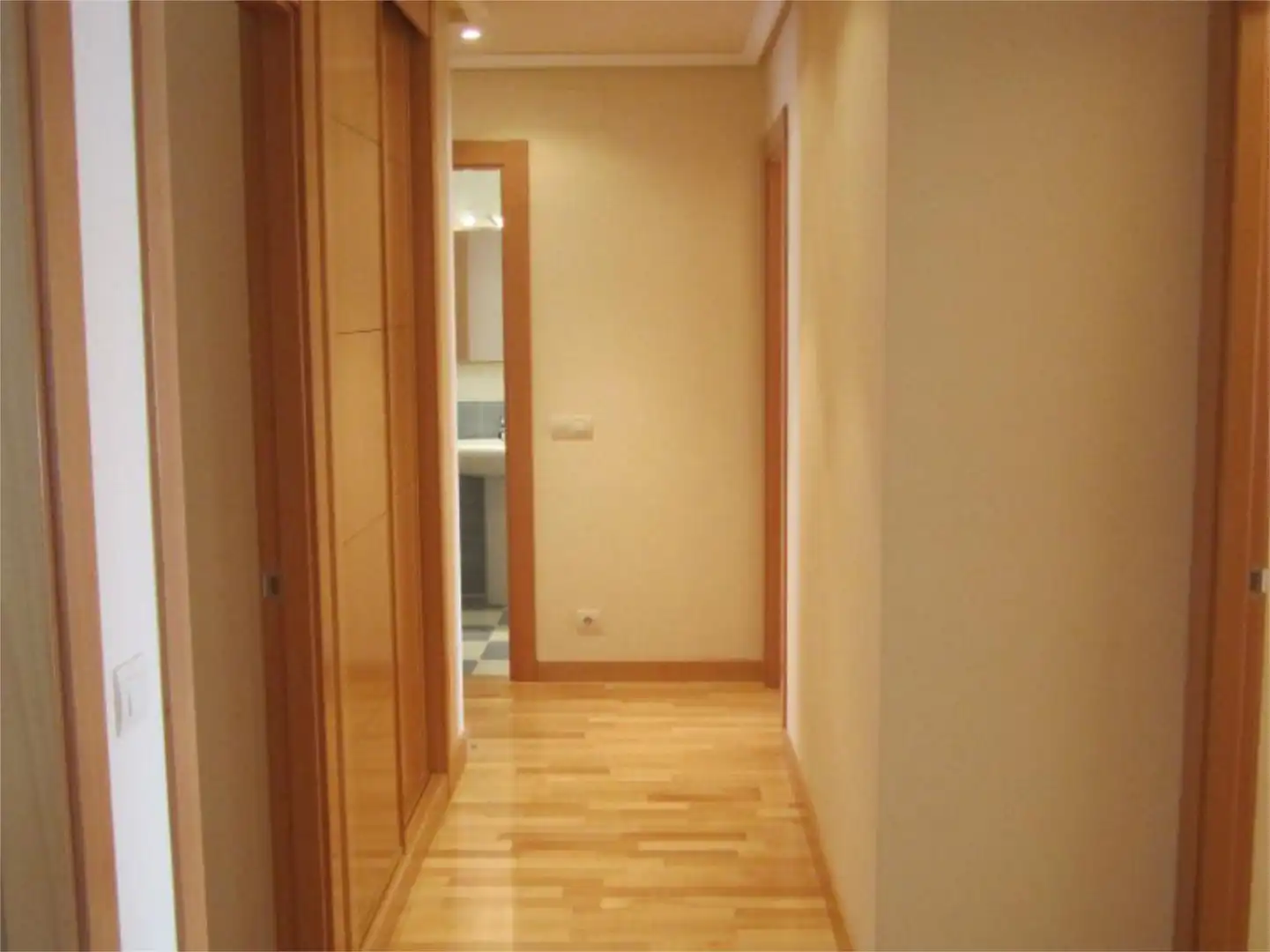 Flat for rent in Calle Navarrete, 4, Universidad - Las Huelgas