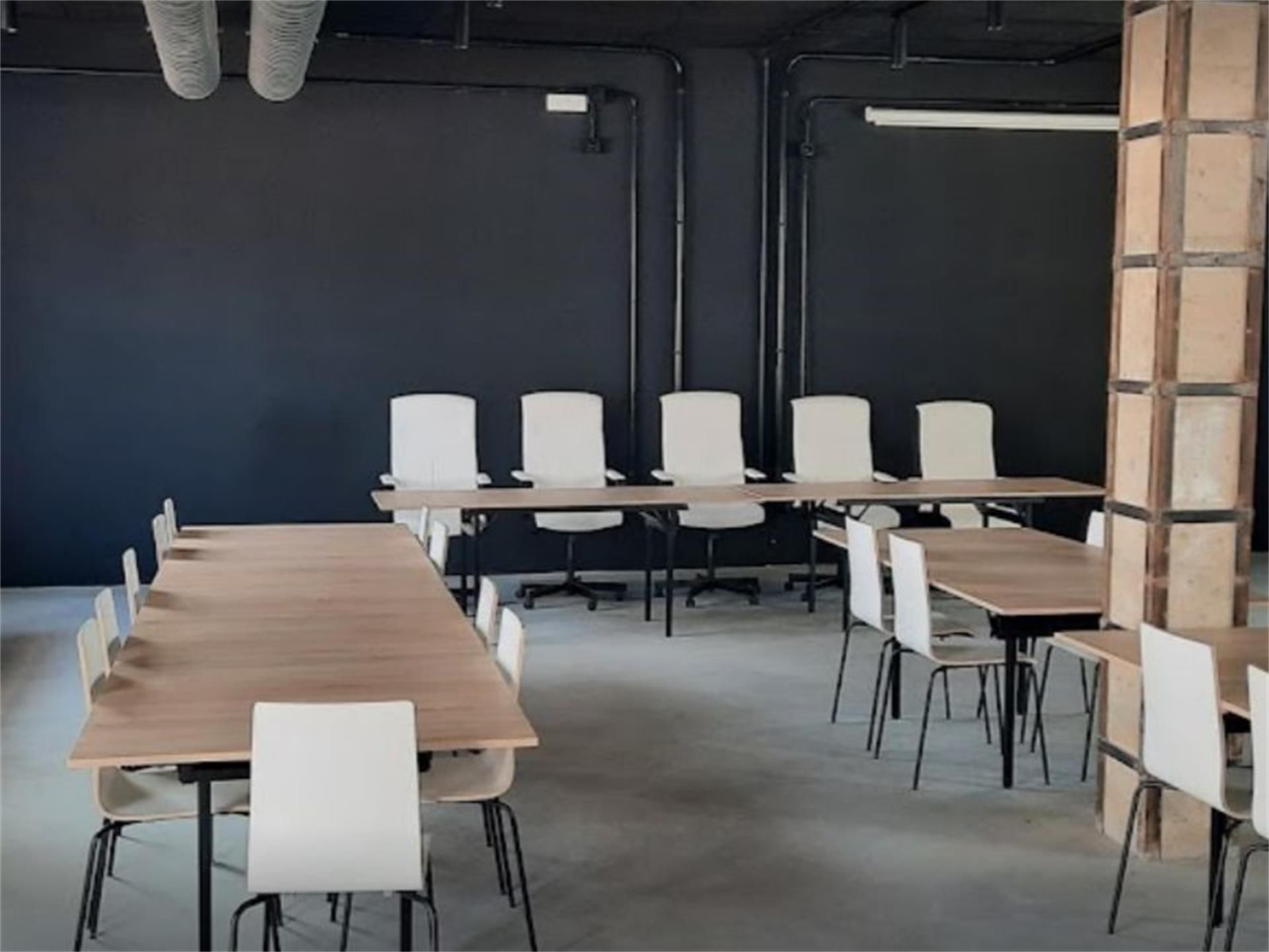 Industrial buildings to rent in Nerja  with Air Conditioner, Heating and Furnished