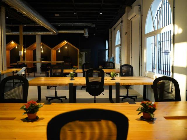 Oficina en Alquiler en Calle Prímula en Almijara