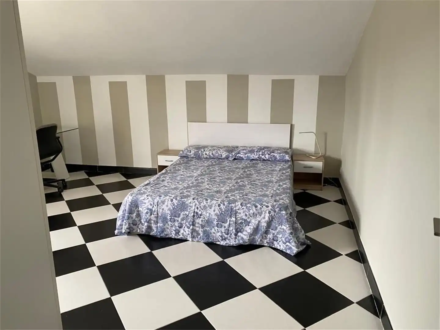 Habitación en Calle Galiana, 14, Berrocales de Jarama Habitación de Casa o chalet para compartir en Paracuellos de Jarama con Aire acondicionado, Calefacción y Jardín privado