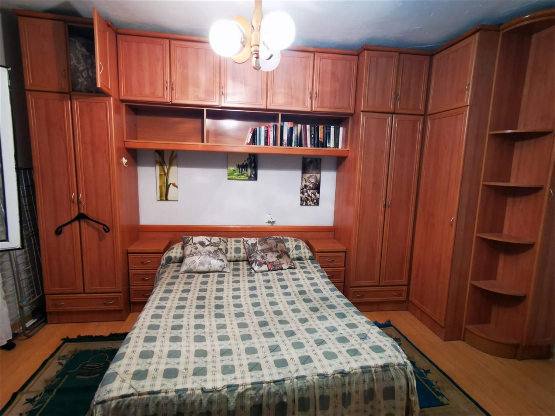 Habitación de Piso en venta en Gijón  con Amueblado
