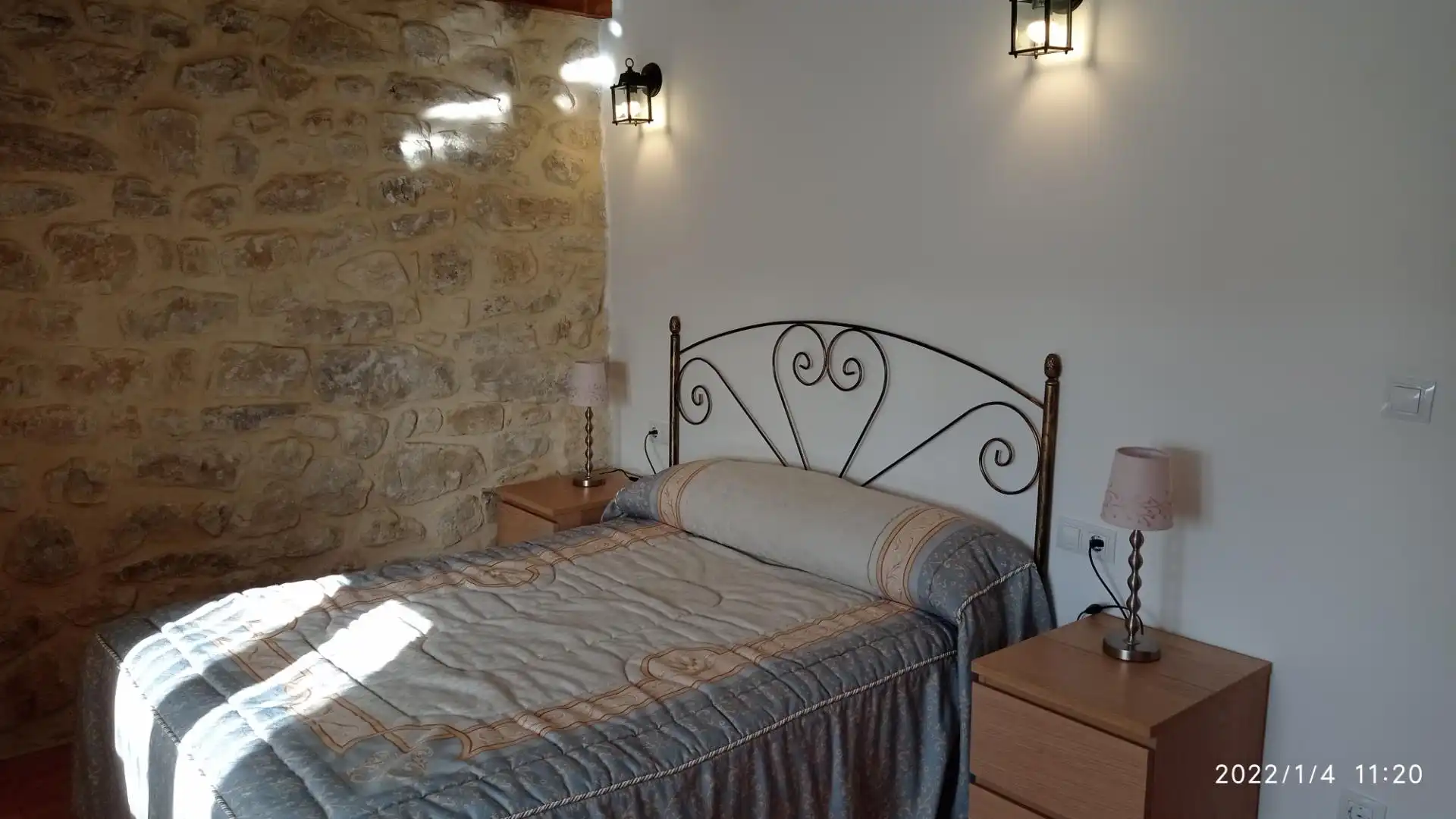 Habitación de Finca rústica de alquiler en Valle de Tobalina con Calefacción, Jardín privado y Terraza
