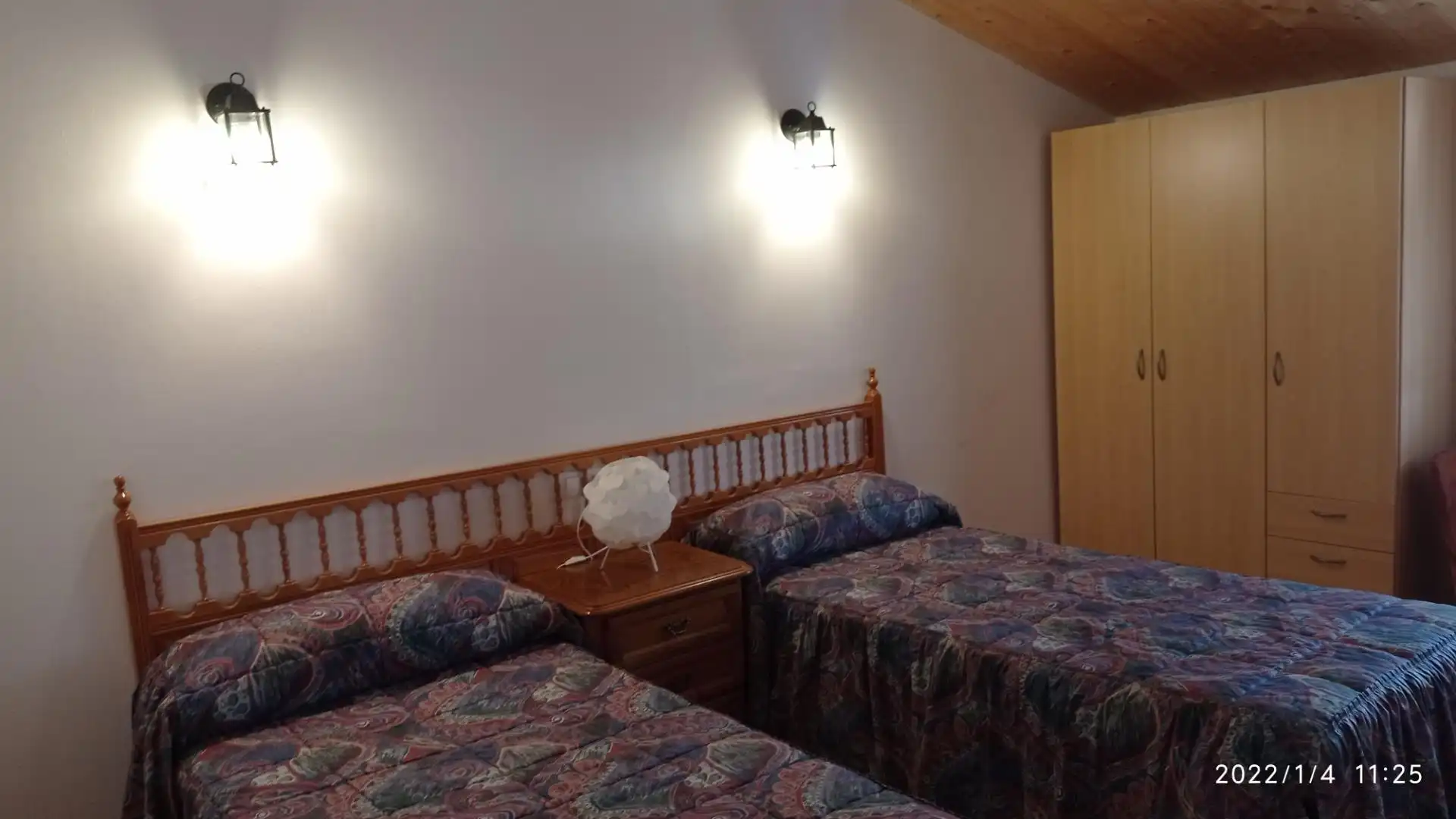Habitación de Finca rústica de alquiler en Valle de Tobalina con Calefacción, Jardín privado y Terraza