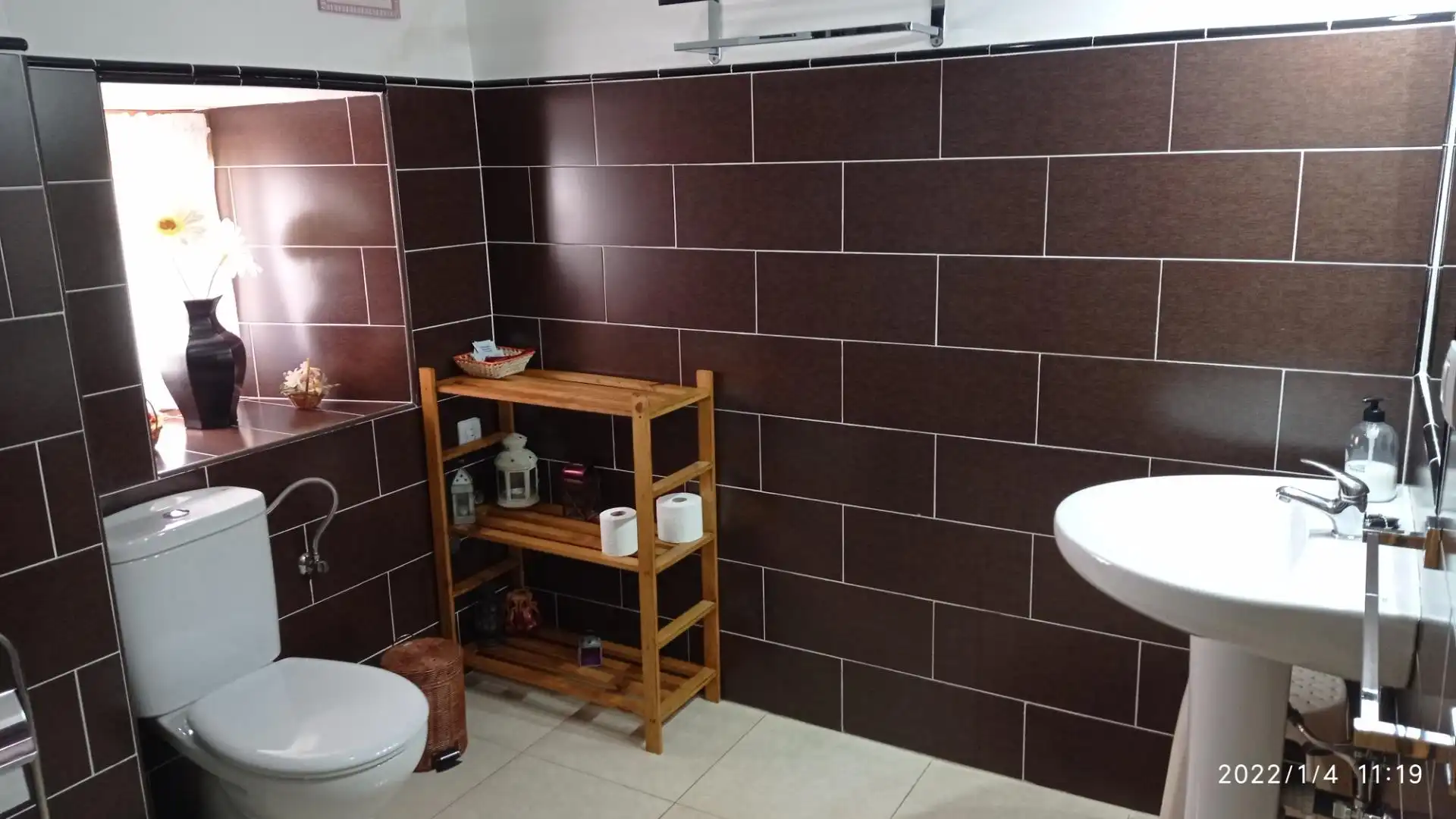 Baño de Finca rústica de alquiler en Valle de Tobalina con Calefacción, Jardín privado y Terraza
