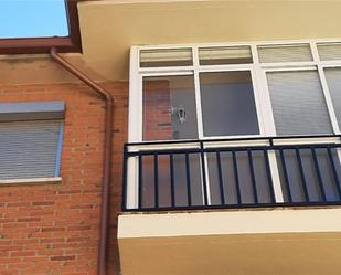 Balcony of Flat for sale in Madrigal de las Altas Torres  with Terrace