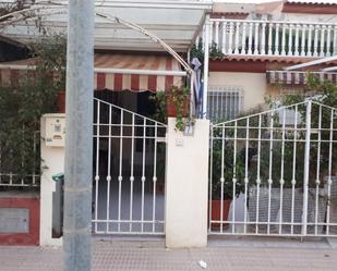 Vista exterior de Casa o xalet en venda en Los Alcázares amb Terrassa