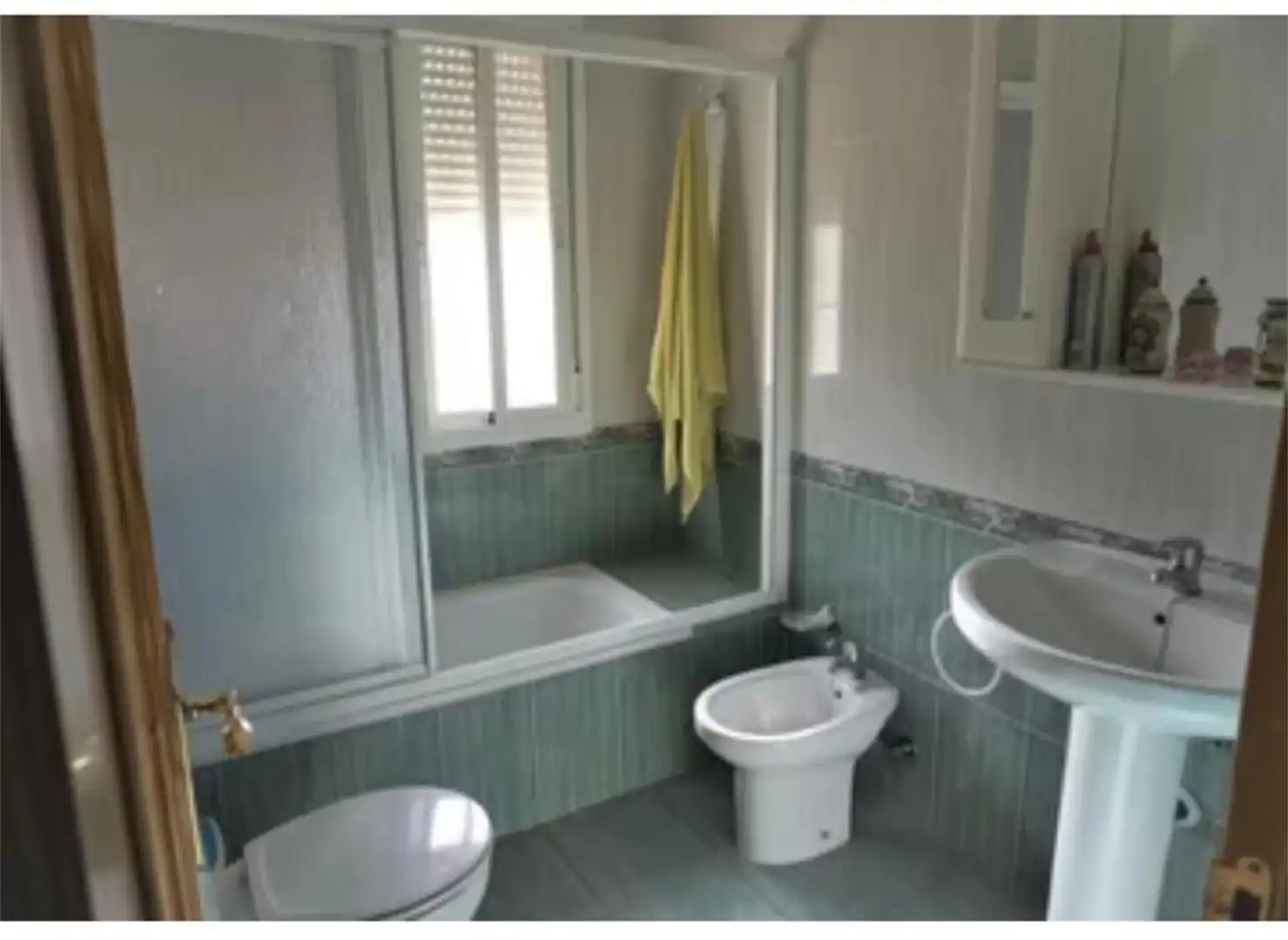 Baño de Ático en venta en Casabermeja con Terraza, Horno y Lavadora