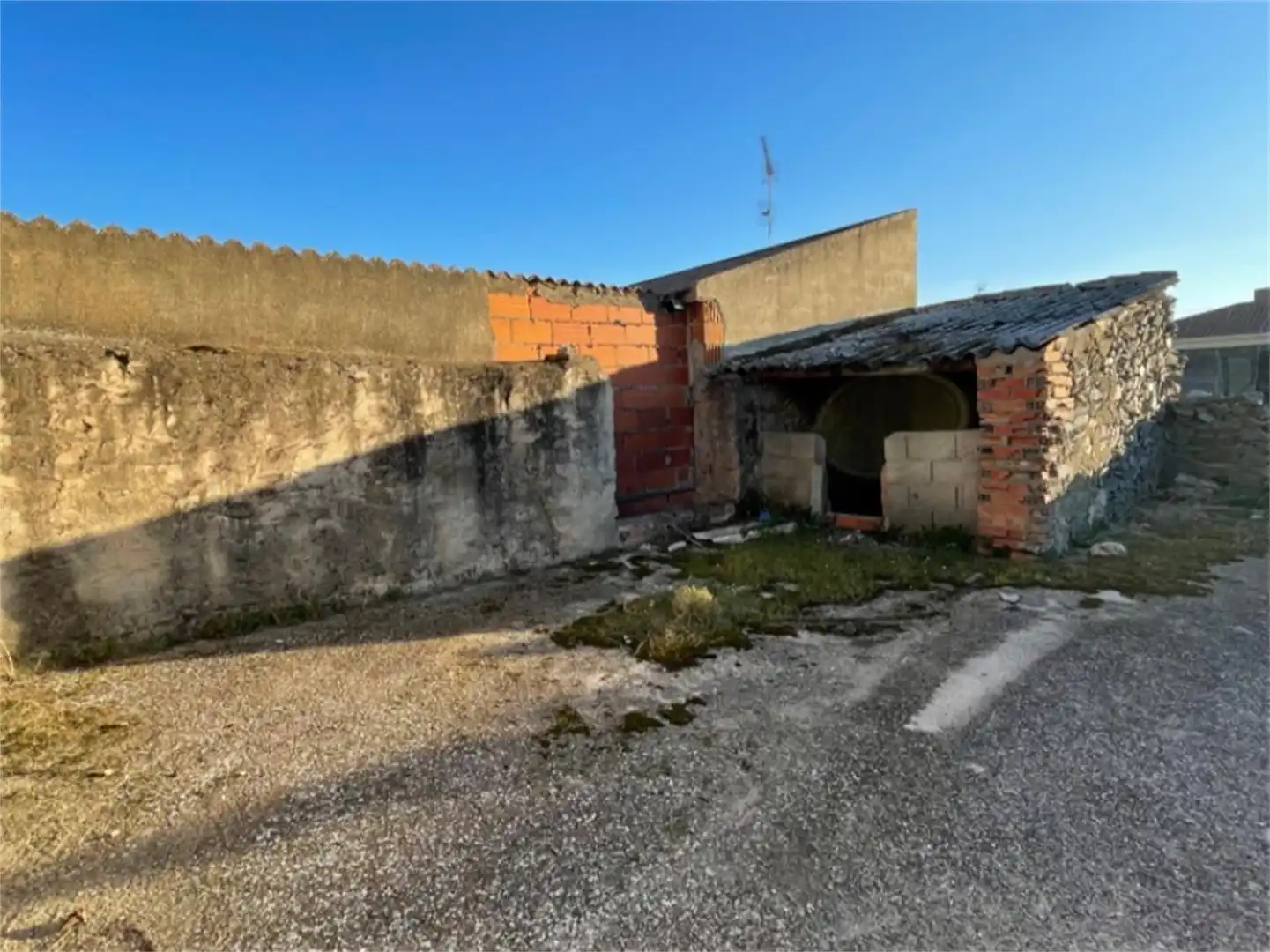 Commercial properties for sale in Calle Pilar, 33, Calzadilla de los Barros