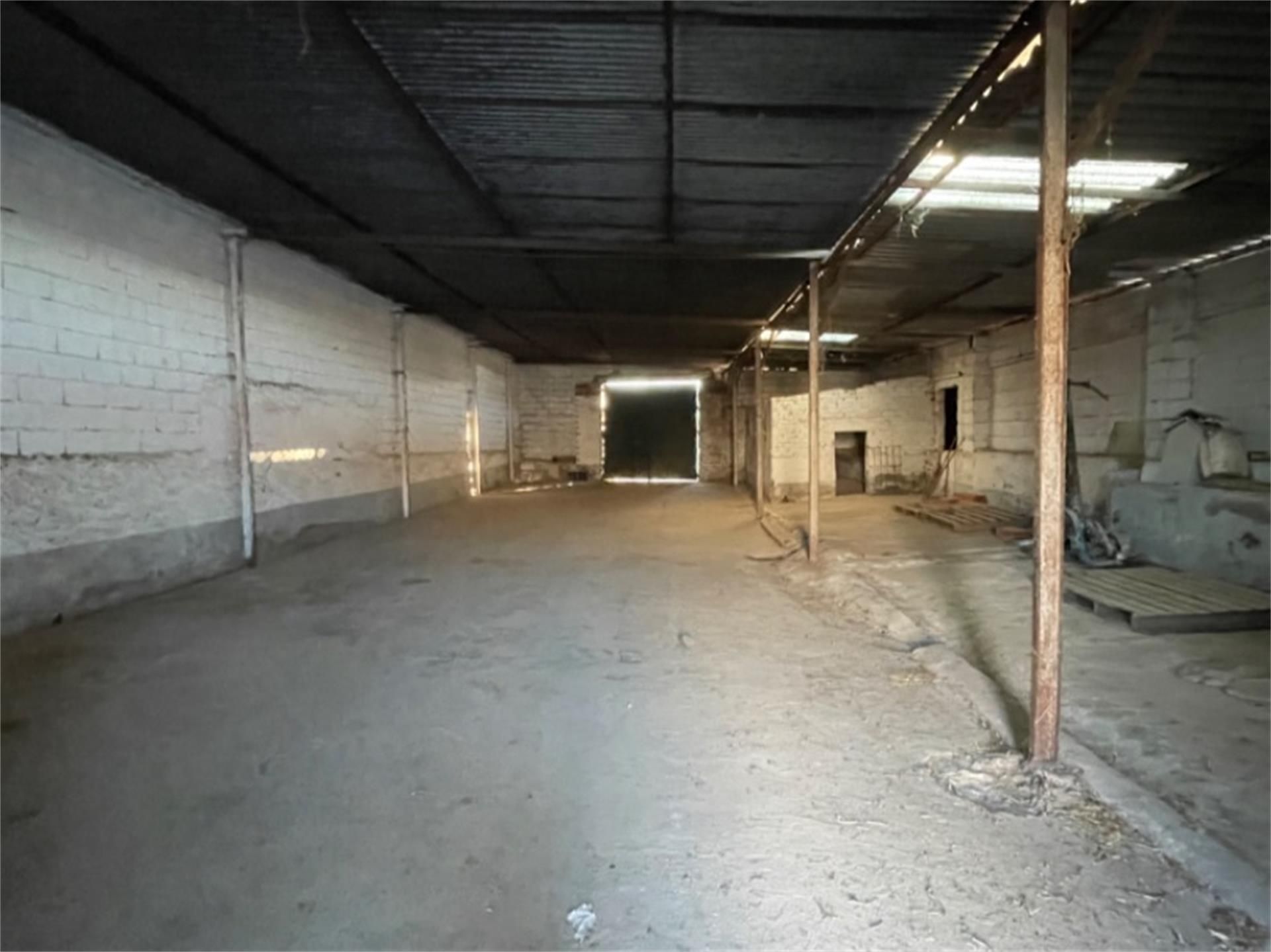 Premises for sale in Calzadilla de los Barros