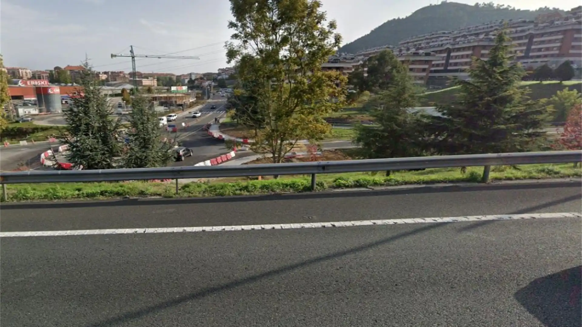 Vista exterior de Nave industrial en venta en Castro-Urdiales