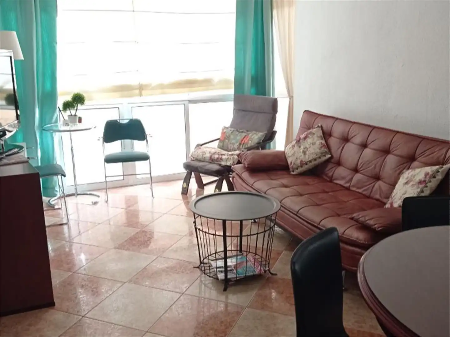 Piso de alquiler en Calle Infanta Beatriz, 12, Centro - Calzada - Cabo Noval Sala de estar de Piso de alquiler en Sanlúcar de Barrameda con Aire acondicionado, Calefacción y Amueblado