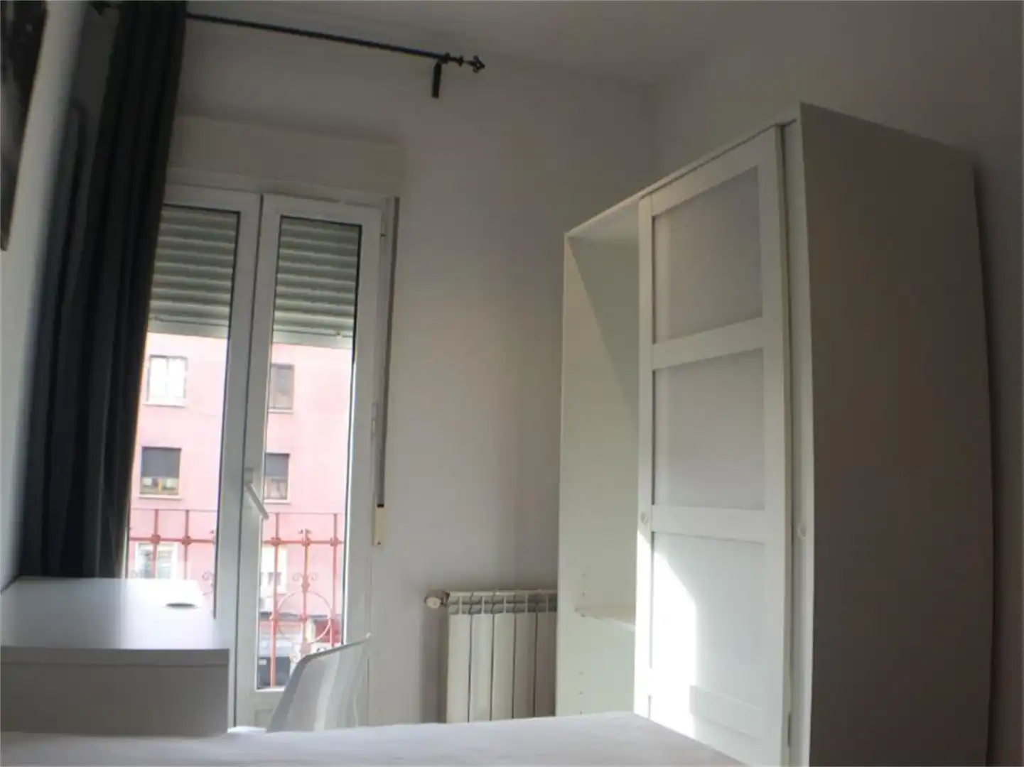 Room in Calle de Bravo Murillo, 316, Castillejos - Cuzco Bedroom of Flat for share in Madrid with Air Conditioner, Heating and Parquet flooring