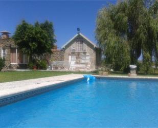 Swimming pool of Land for sale in Cantillana