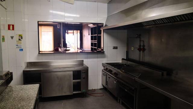 Local comercial en Venta en Avenida Reino de España, 7 en Las Salinas