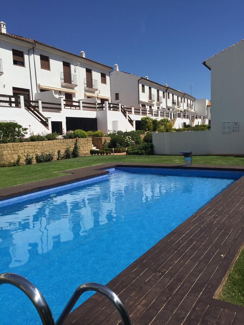 Swimming pool of House or chalet for sale in Montejaque  with Parquet flooring, Terrace and Swimming Pool