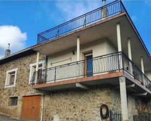 Vista exterior de Casa o xalet en venda en Karrantza Harana / Valle de Carranza amb Balcó