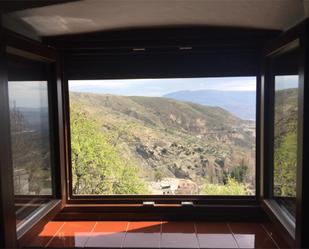 Vista exterior de Finca rústica en venda en Alpujarra de la Sierra amb Terrassa