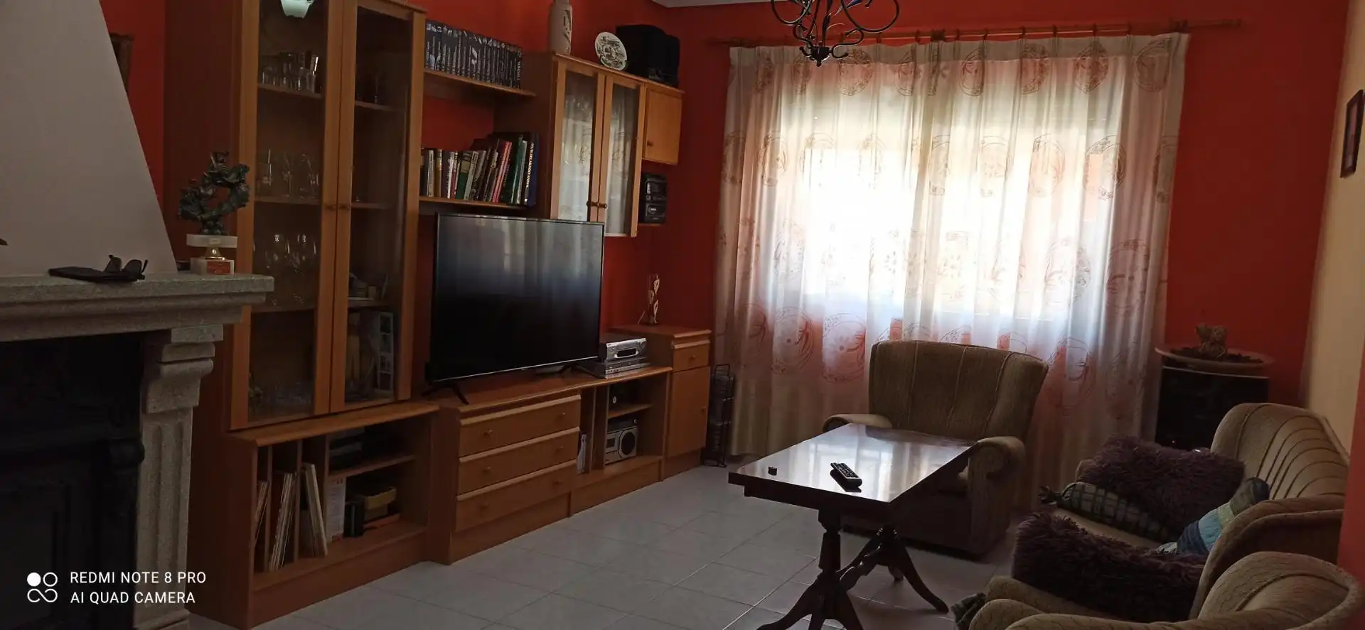 Sala de estar de Casa adosada en venta en San Martín de Trevejo con Calefacción, Jardín privado y Terraza