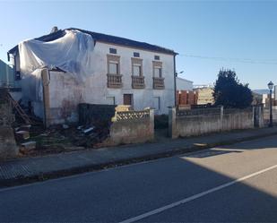 Planta baixa en venda en El Franco 