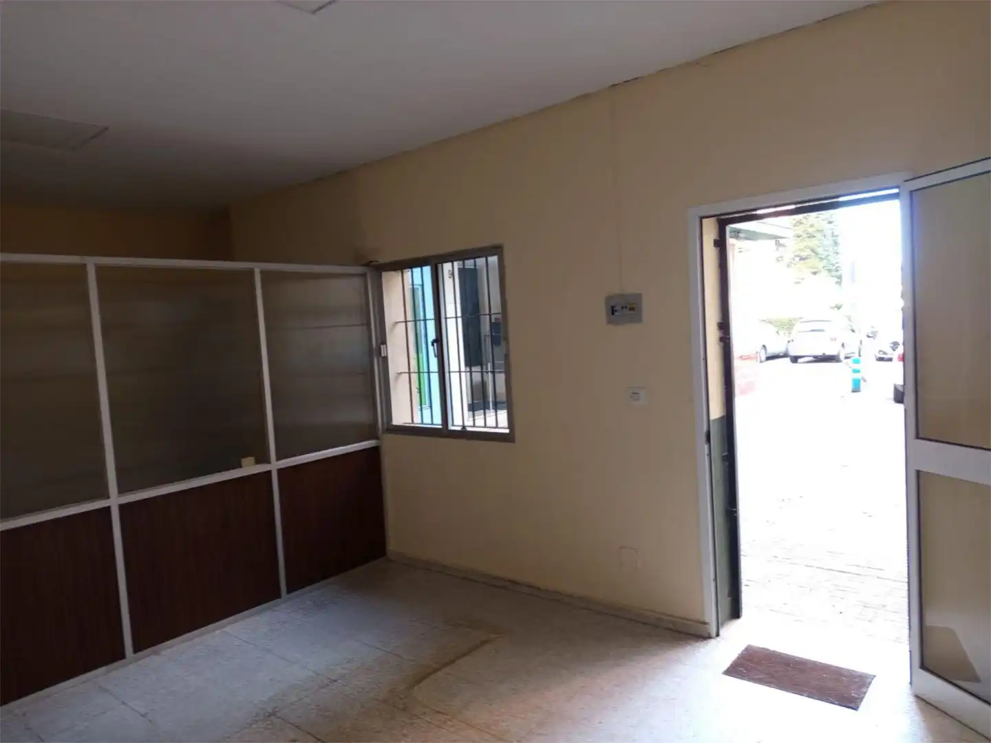 Commercial properties for rent in Jerez de la Frontera  with Air Conditioner