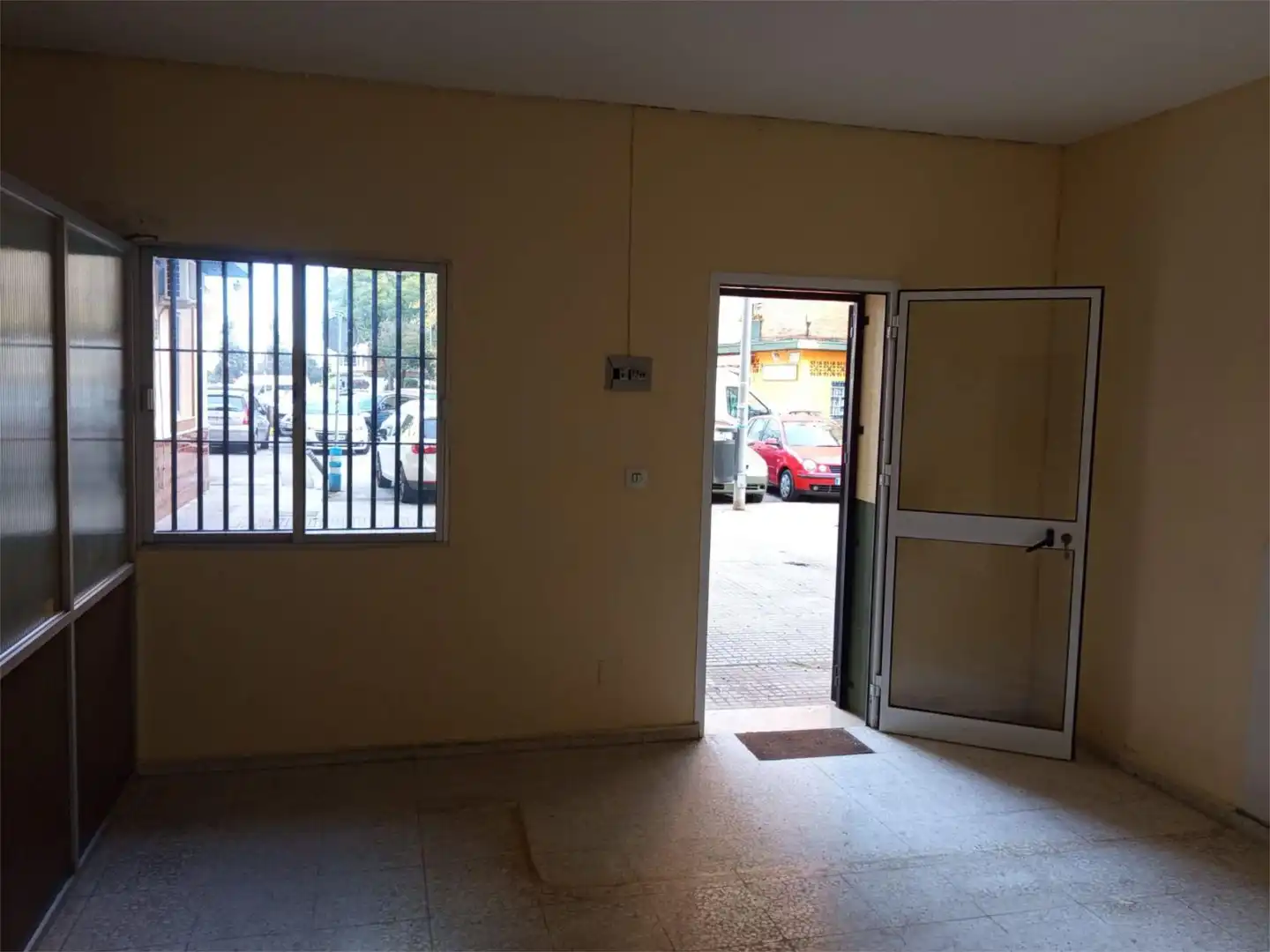Commercial properties for rent in Jerez de la Frontera  with Air Conditioner