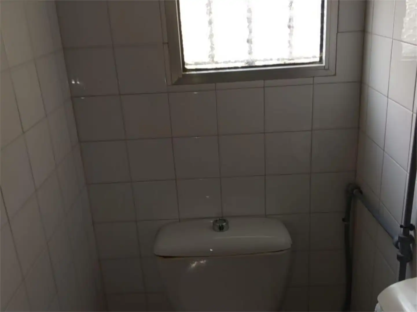 Bathroom of Commercial properties for rent in Jerez de la Frontera  with Air Conditioner
