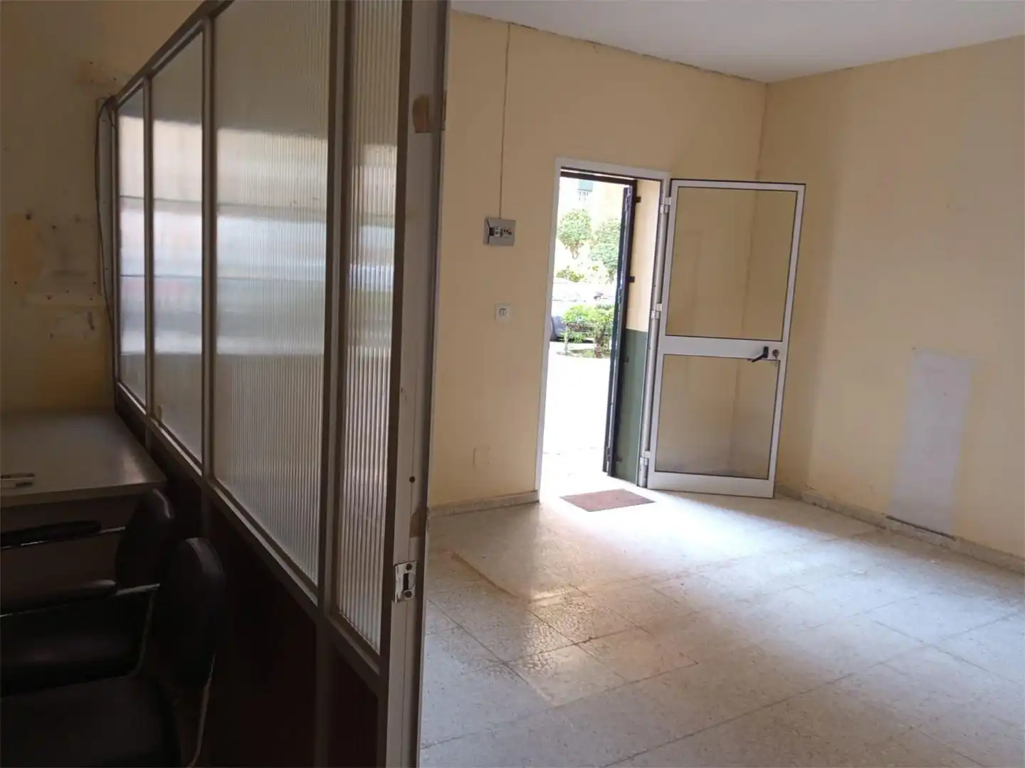 Commercial properties for rent in Jerez de la Frontera  with Air Conditioner