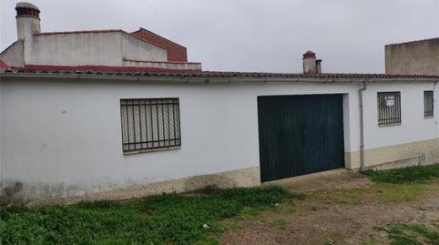 Foto 2 de Garatge en venda a Calle Mediodía, 23, Madroñera, Cáceres