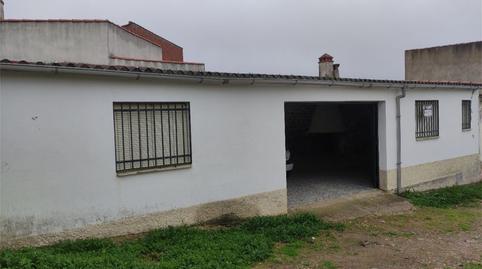 Foto 3 de Garatge en venda a Calle Mediodía, 23, Madroñera, Cáceres