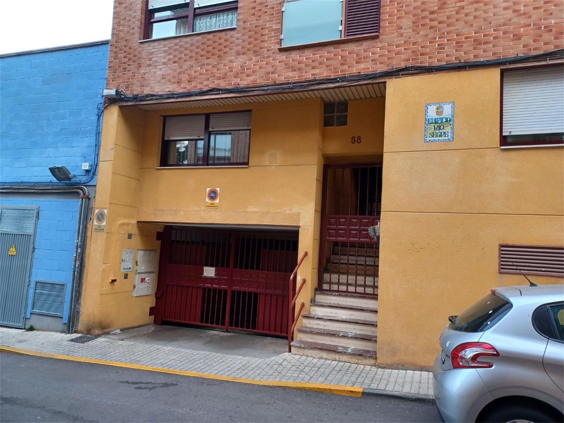 Vista exterior de Garatge en venda en  Zaragoza Capital