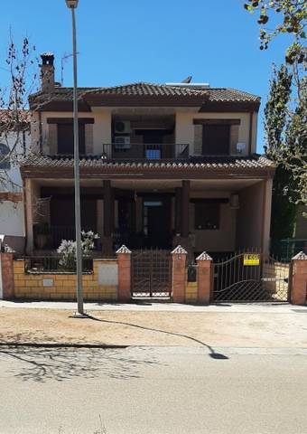 Casa-chalet en Venta en Avenida el Yelmo, 22D en Segura de la Sierra