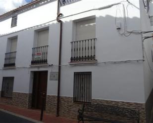 Außenansicht von Einfamilien-Reihenhaus zum verkauf in Torres de Albánchez mit Terrasse und Balkon