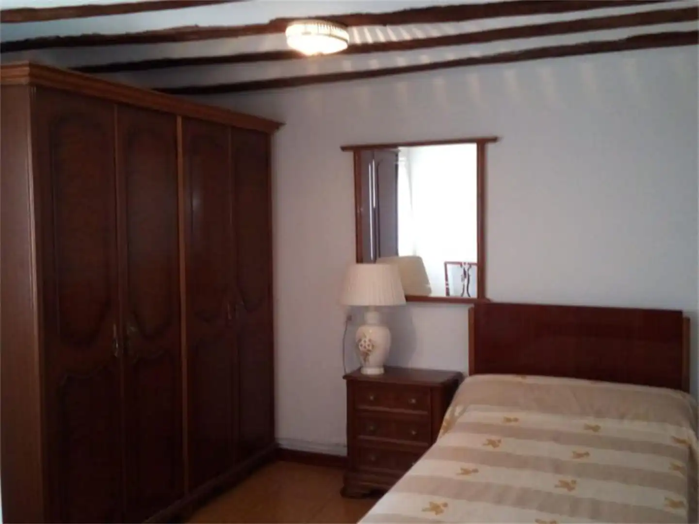 Finca rústica en venda a Calle San Vítores, 32, Cerezo de Río Tirón Dormitori de Finca rústica en venda en Cerezo de Río Tirón amb Calefacció, Terrassa i Moblat