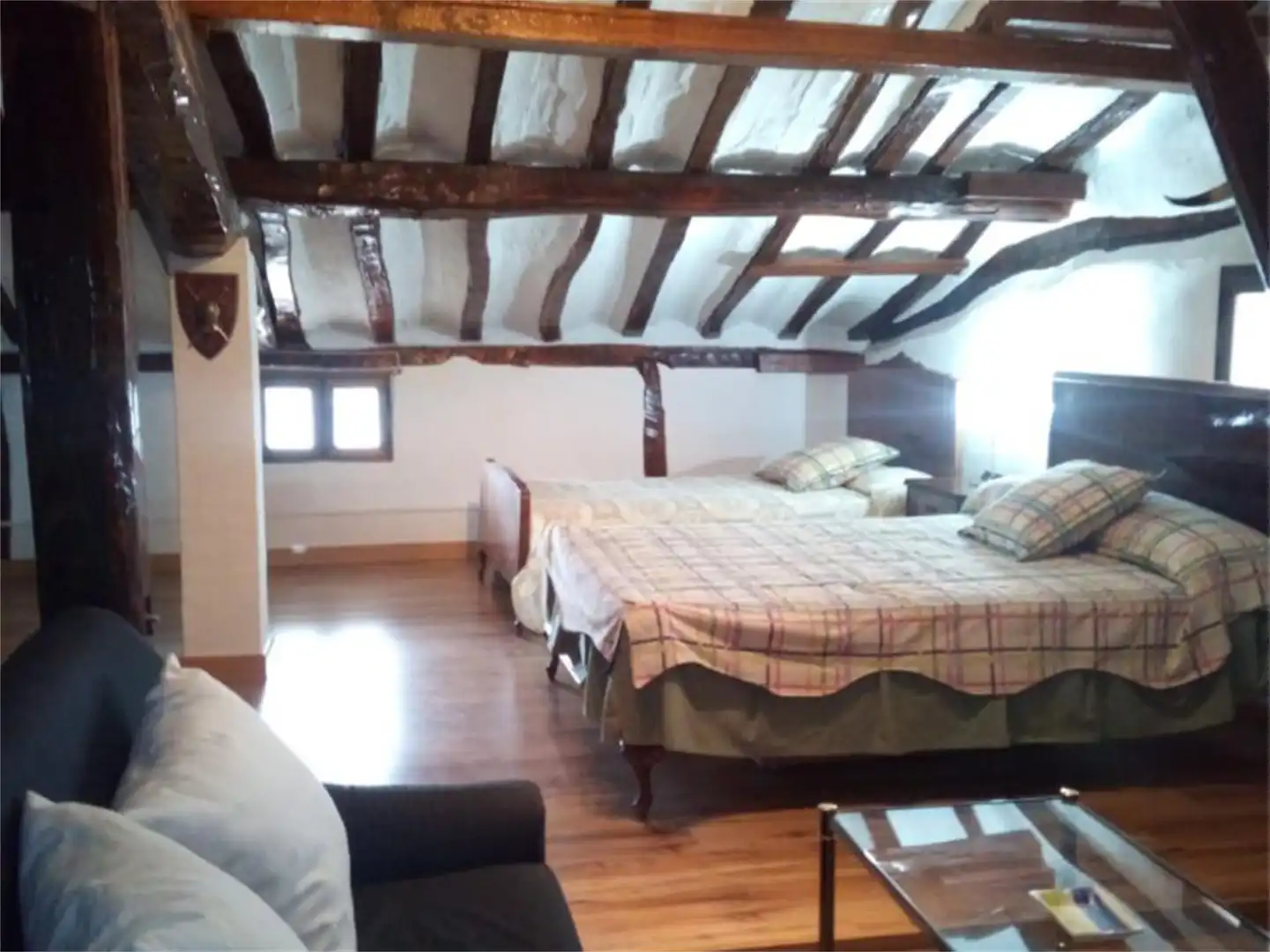 Finca rústica en venda a Calle San Vítores, 32, Cerezo de Río Tirón Dormitori de Finca rústica en venda en Cerezo de Río Tirón amb Calefacció, Terrassa i Moblat