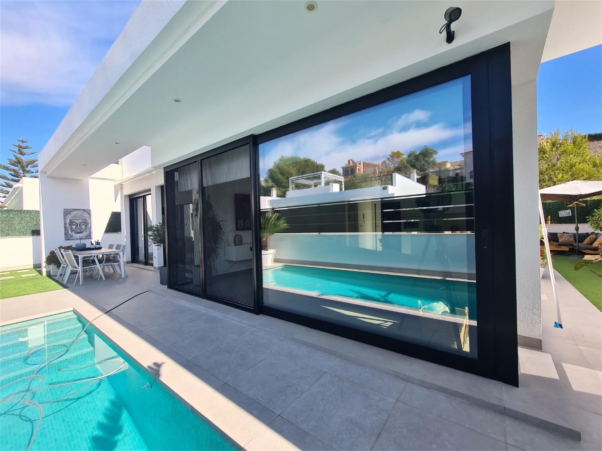 Piscina de Casa o xalet en venda en Pilar de la Horadada amb Aire condicionat, Terrassa i Piscina