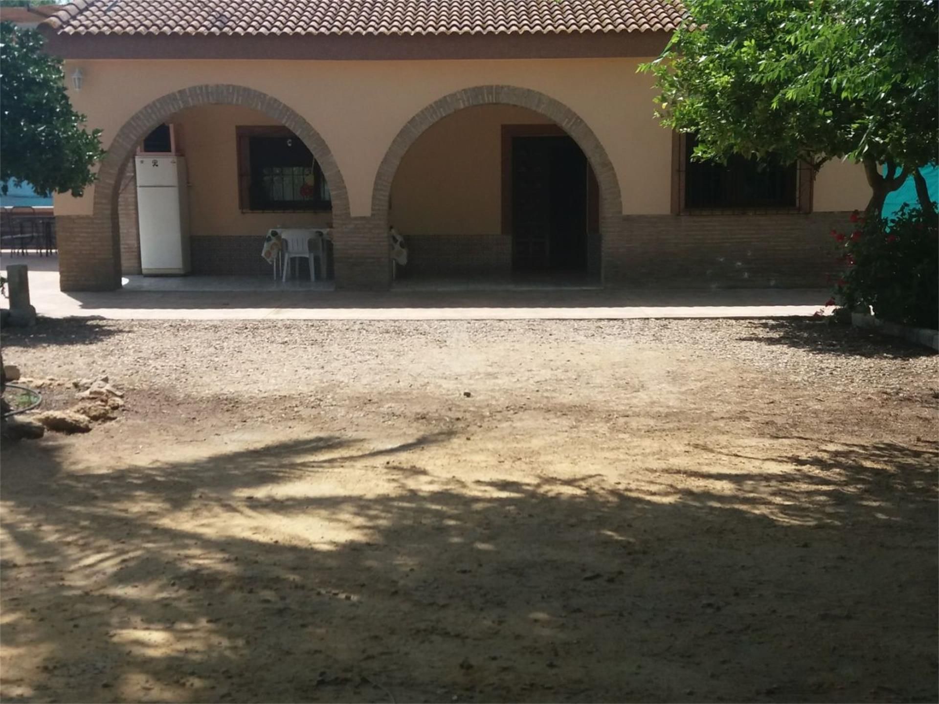 Exterior view of House or chalet for sale in Utrera  with Air Conditioner and Swimming Pool