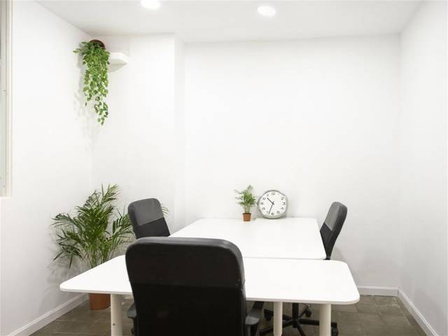 Oficina en Alquiler en Carrer de Joaquim Ruyra, 11 en El Camp d'en Grassot i Gràcia Nova