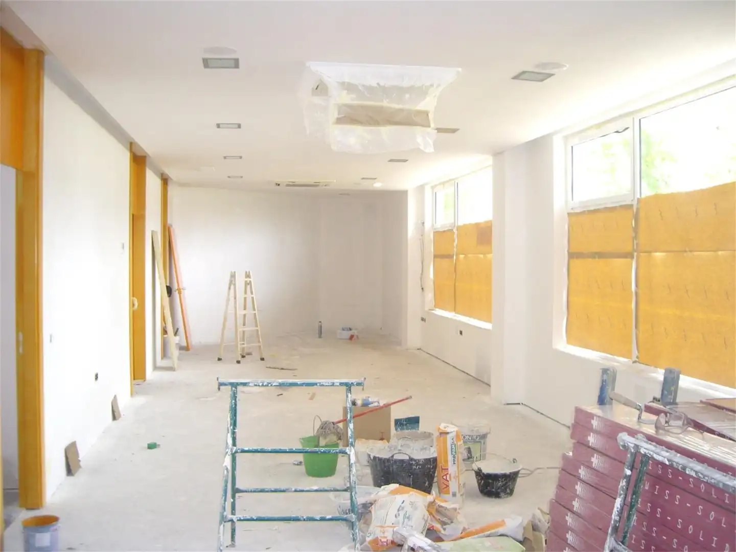 Commercial properties for sale in Avenida Nocedo, 92, San Mamés - La Palomera Commercial properties for sale in León Capital with Air Conditioner, Heating and Parquet flooring