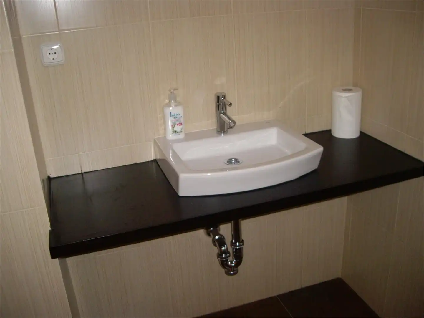 Commercial properties for sale in Avenida Nocedo, 92, San Mamés - La Palomera Bathroom of Commercial properties for sale in León Capital with Air Conditioner, Heating and Parquet flooring