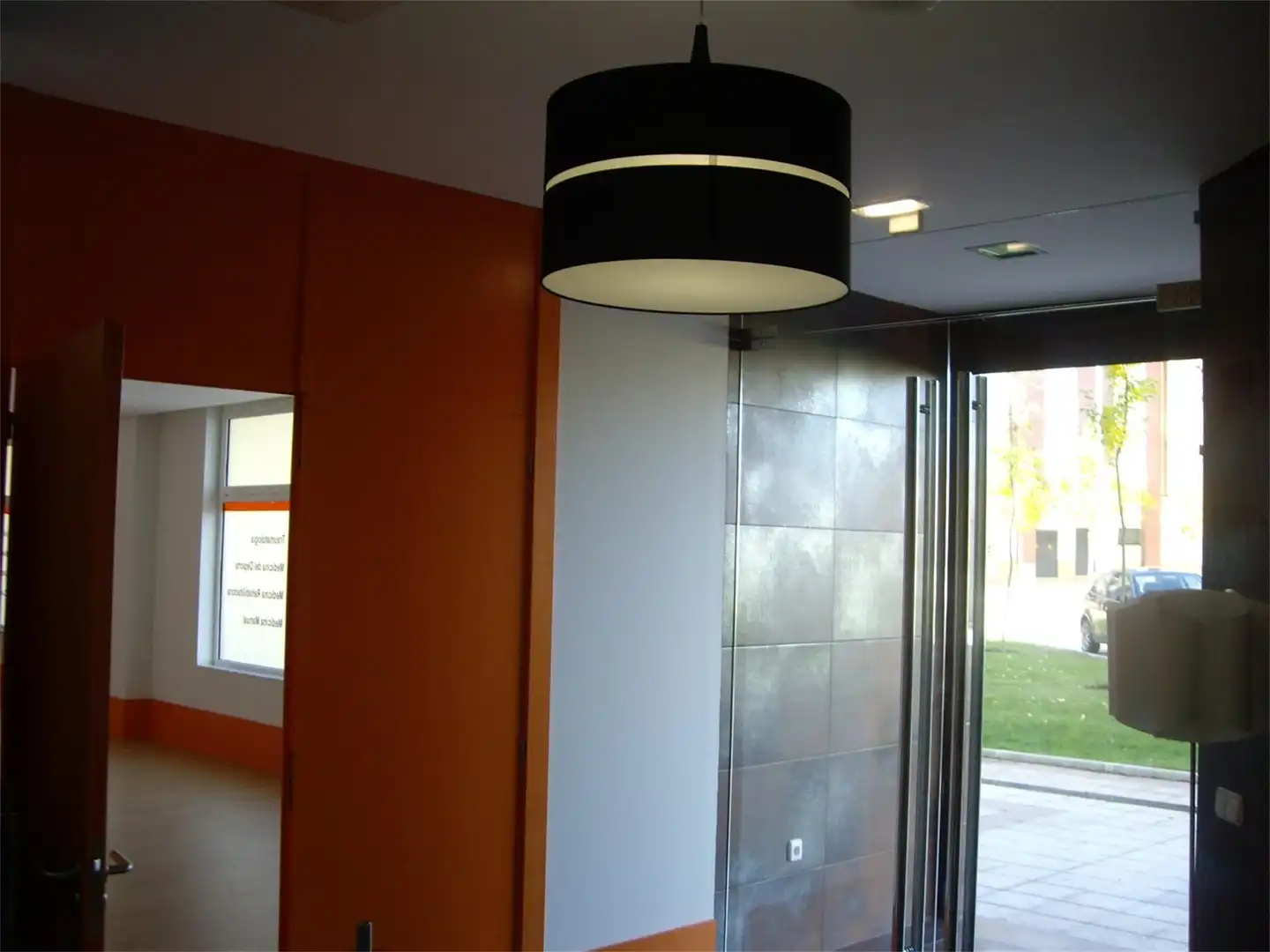 Commercial properties for sale in Avenida Nocedo, 92, San Mamés - La Palomera Commercial properties for sale in León Capital with Air Conditioner, Heating and Parquet flooring